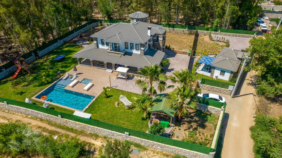 Villa Aether