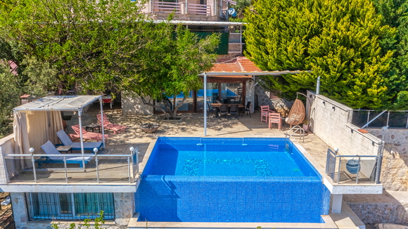 Villa Purple