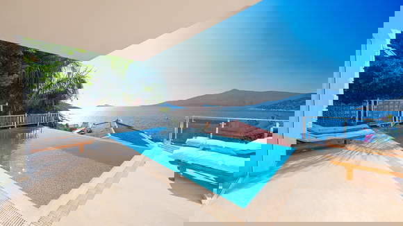 Villa Blue Diamond