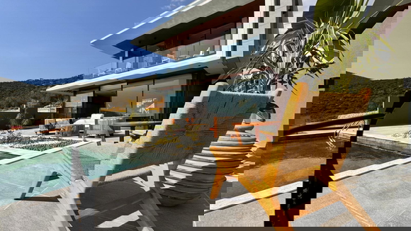 Villa Aura D