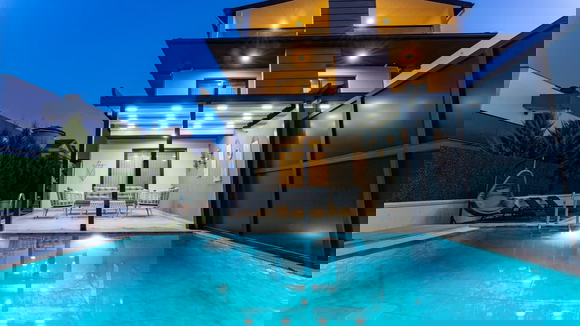 Villa Parla Çalış