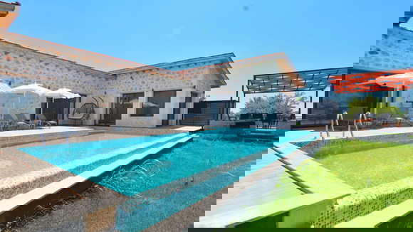 Villa Splash