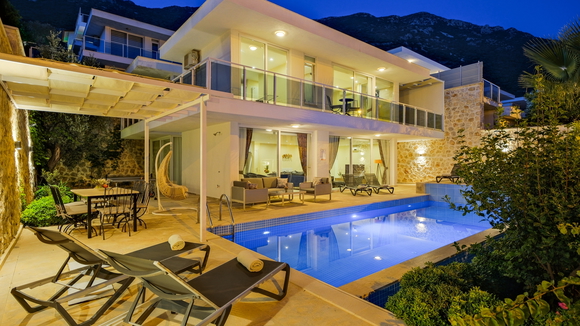 Villa Lumiere 1